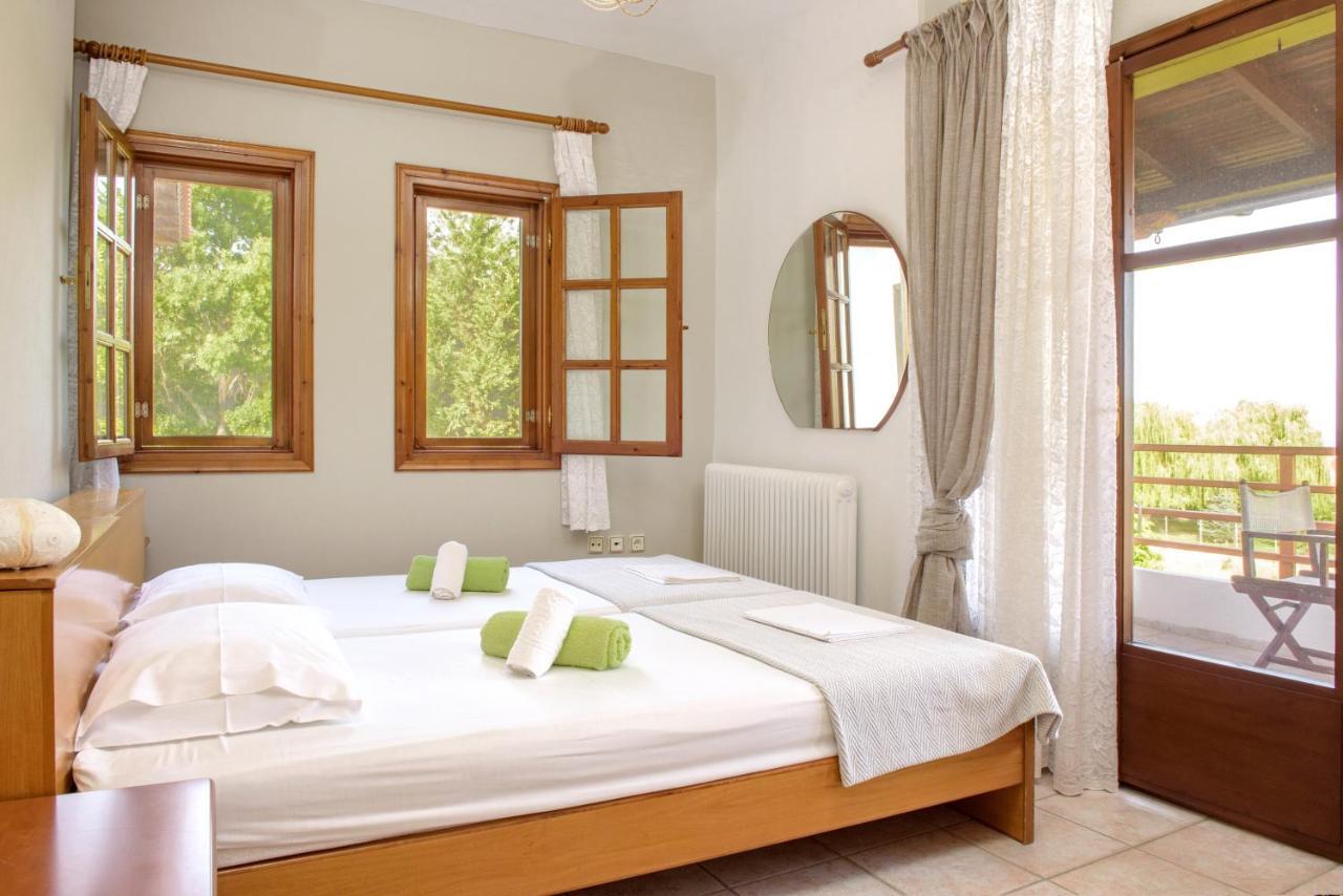 לריסוס Villa Palmera מראה חיצוני תמונה