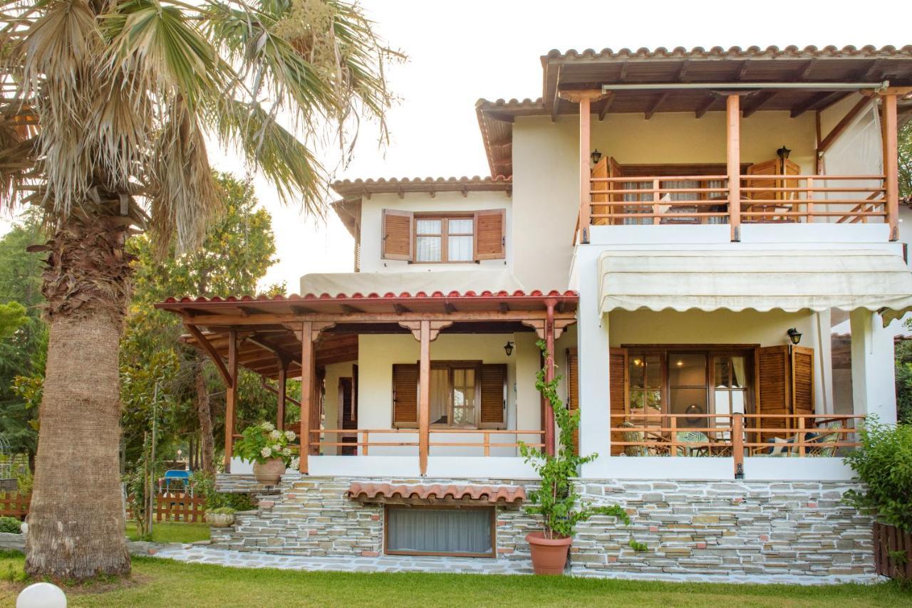 לריסוס Villa Palmera מראה חיצוני תמונה