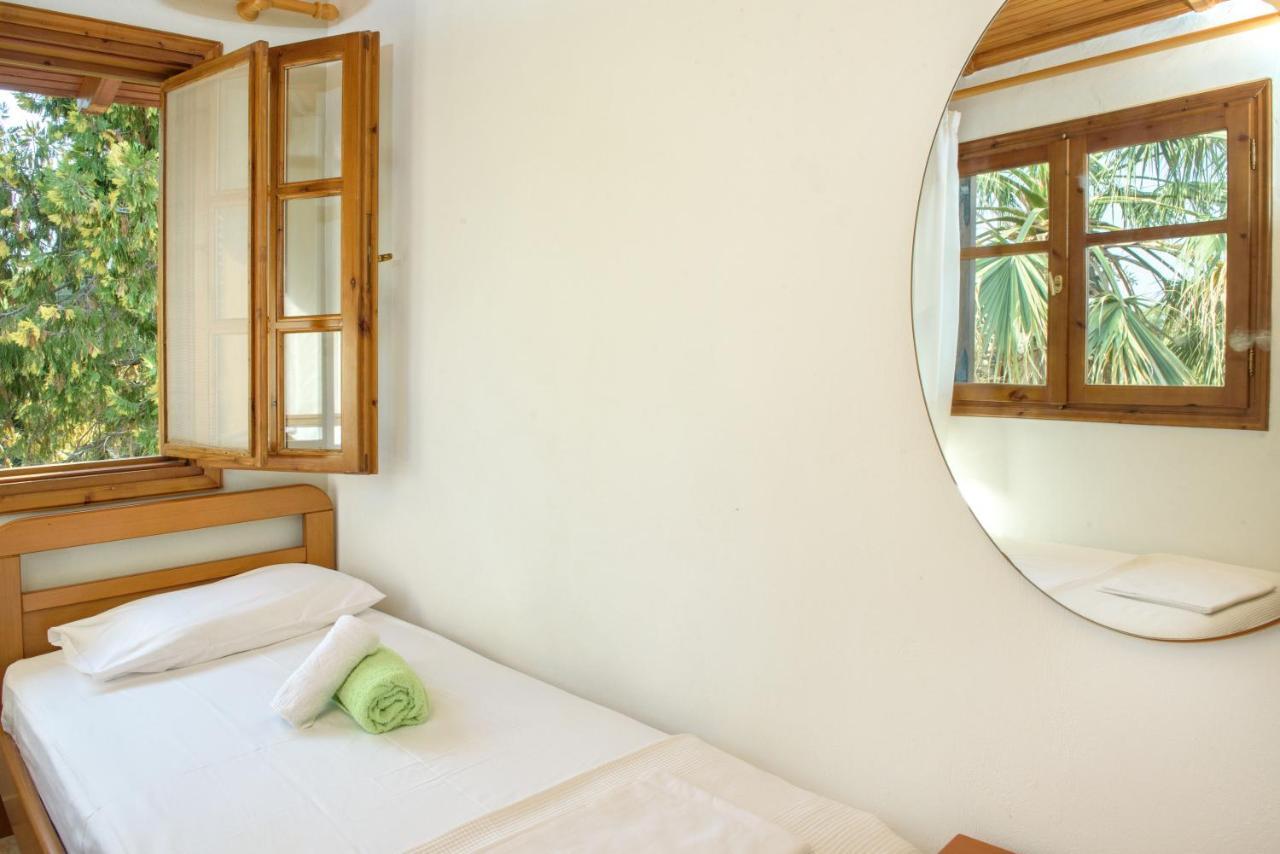 לריסוס Villa Palmera מראה חיצוני תמונה