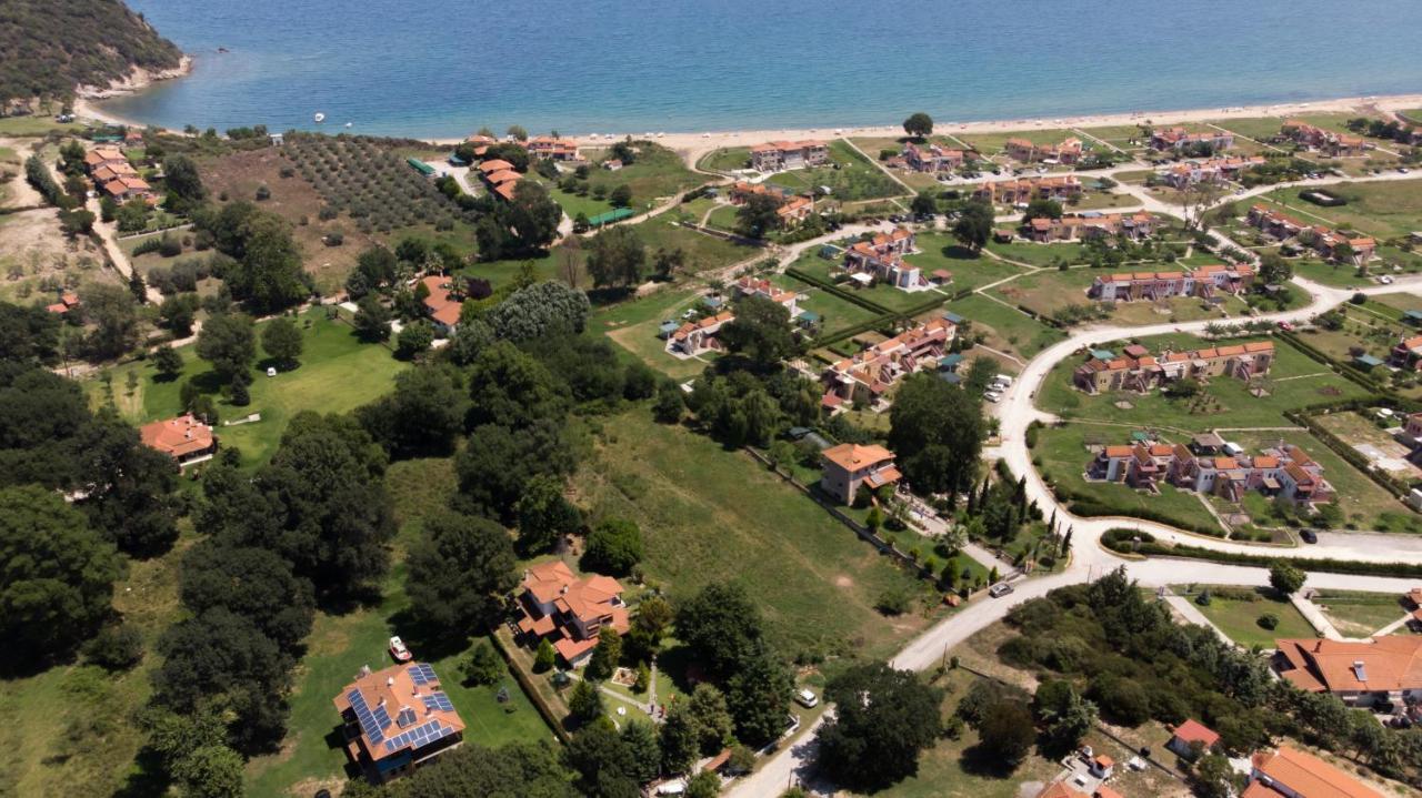 לריסוס Villa Palmera מראה חיצוני תמונה